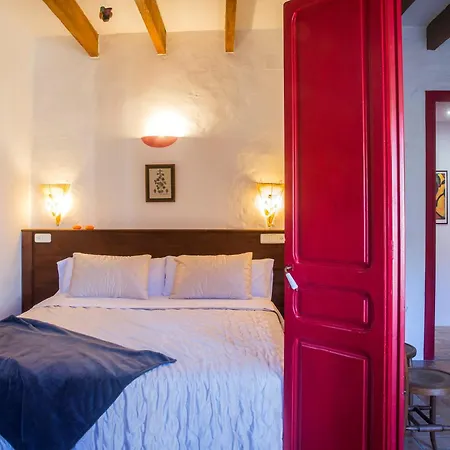 Ca La Roseta Holiday home *