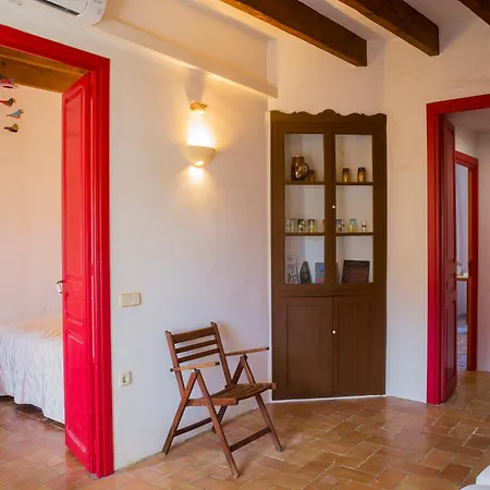 Ca La Roseta Holiday home *